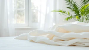 Bekijk linnen stof in een lichte, luchtige kamer met natuurlijke textuur.